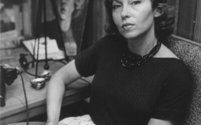 Leyendo a Clarice Lispector.